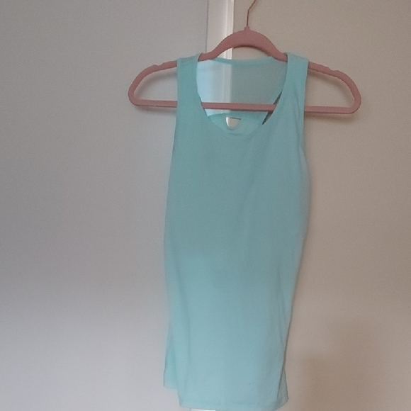 Head Fitted Green Tank Top - Picture 1 of 6